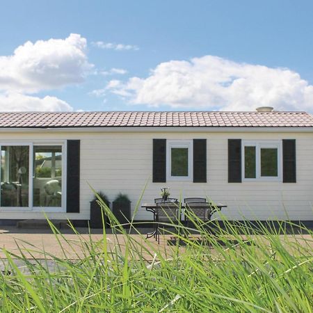 Beautiful Home In Sint-Annaland With Kitchen Exterior foto